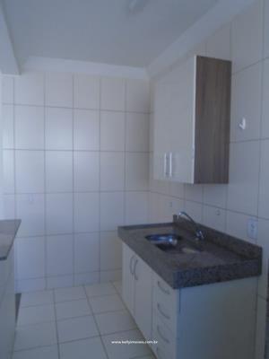 Apartamento à venda com 2 quartos, 60m² - Foto 4