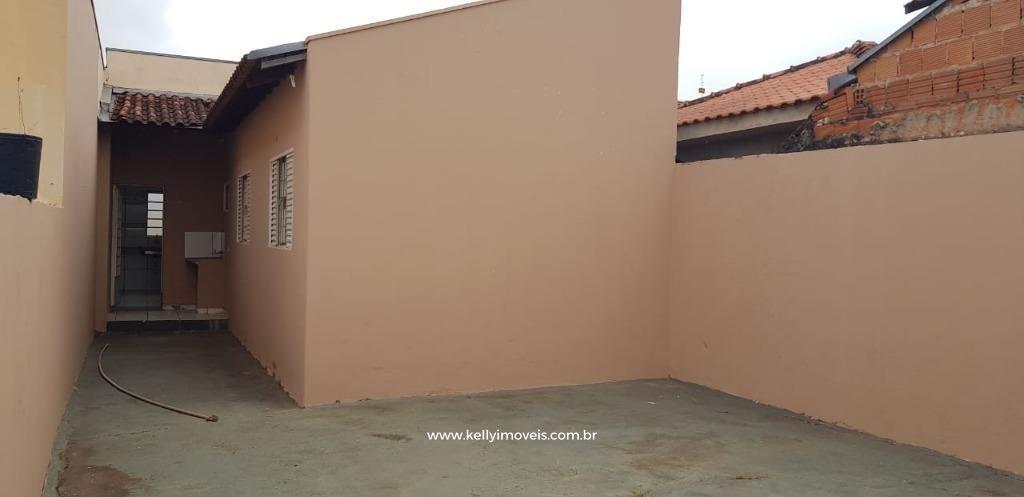 Casa à venda com 2 quartos, 70m² - Foto 8