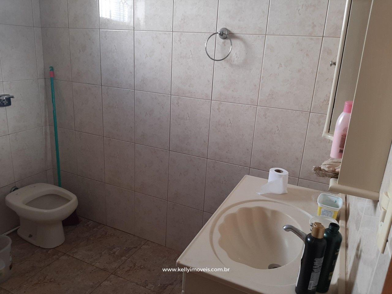 Casa à venda com 5 quartos, 300m² - Foto 15