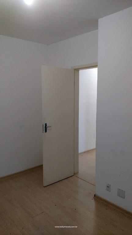 Apartamento à venda com 1 quarto, 41m² - Foto 2