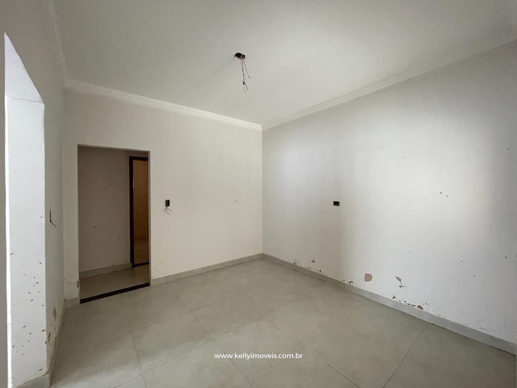 Casa à venda com 2 quartos, 330m² - Foto 11