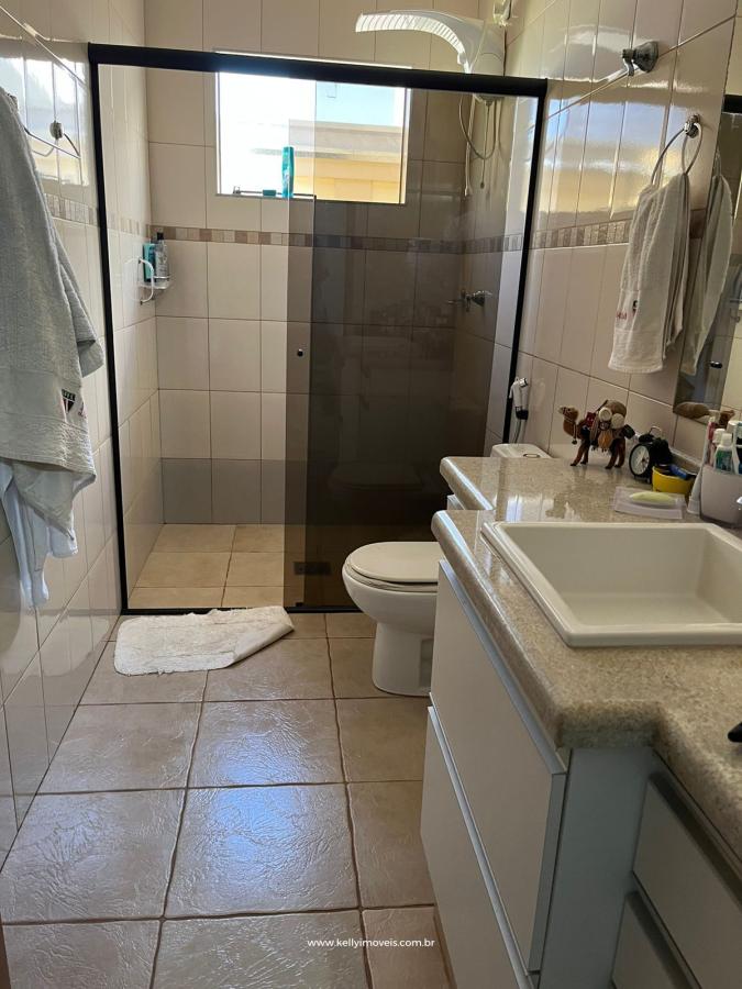 Casa de Condomínio à venda com 3 quartos, 235m² - Foto 18