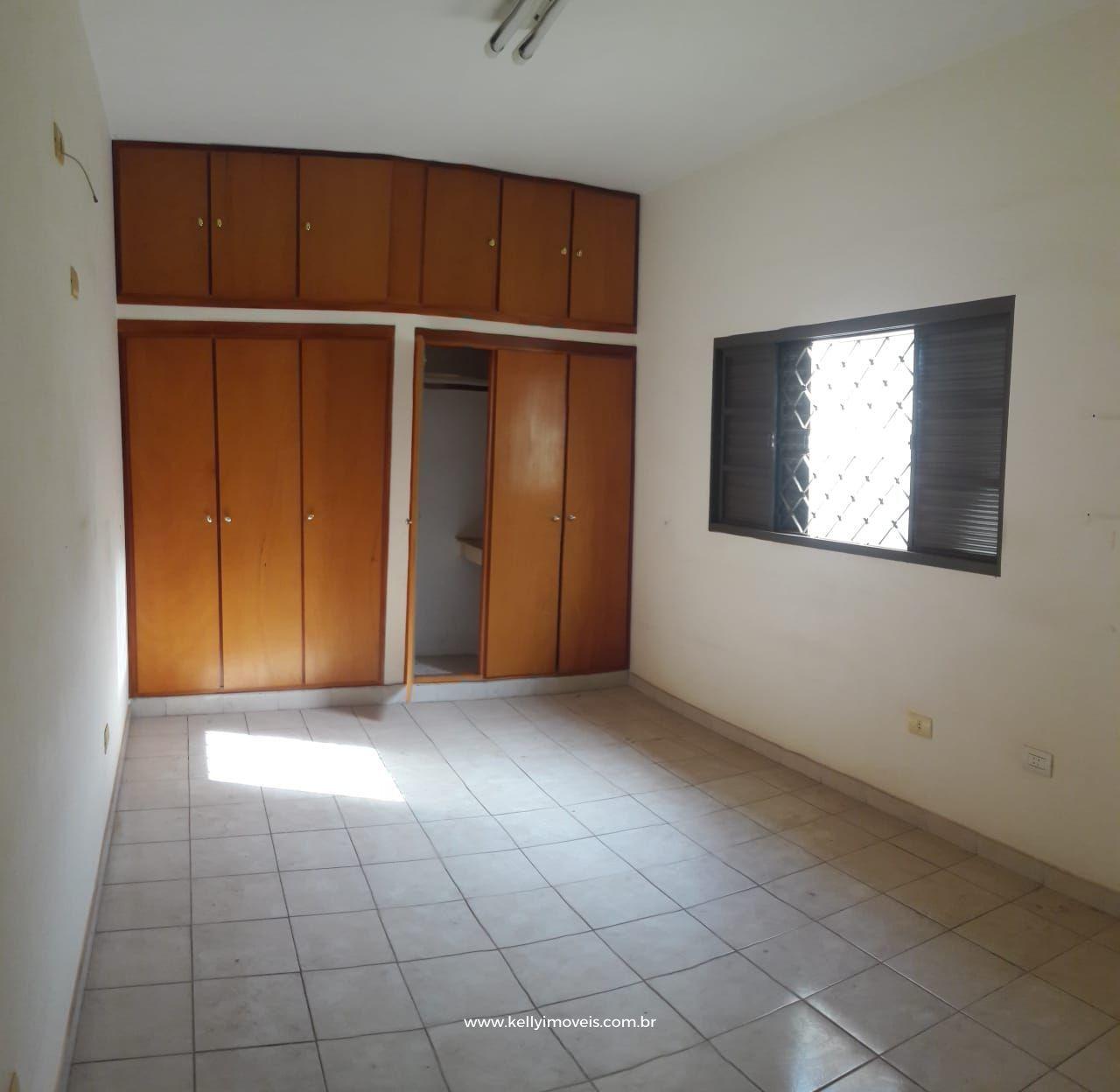 Casa à venda com 3 quartos, 374m² - Foto 11