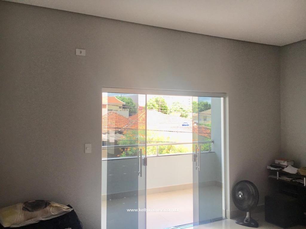 Casa à venda com 3 quartos, 204m² - Foto 9