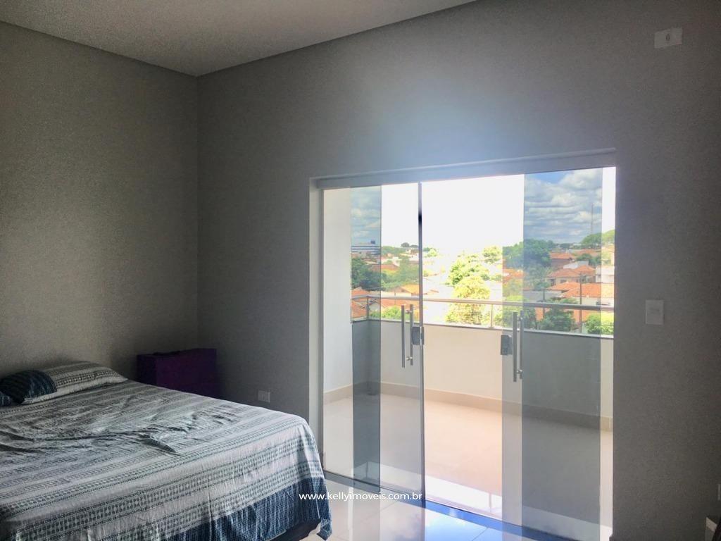 Casa à venda com 3 quartos, 204m² - Foto 15