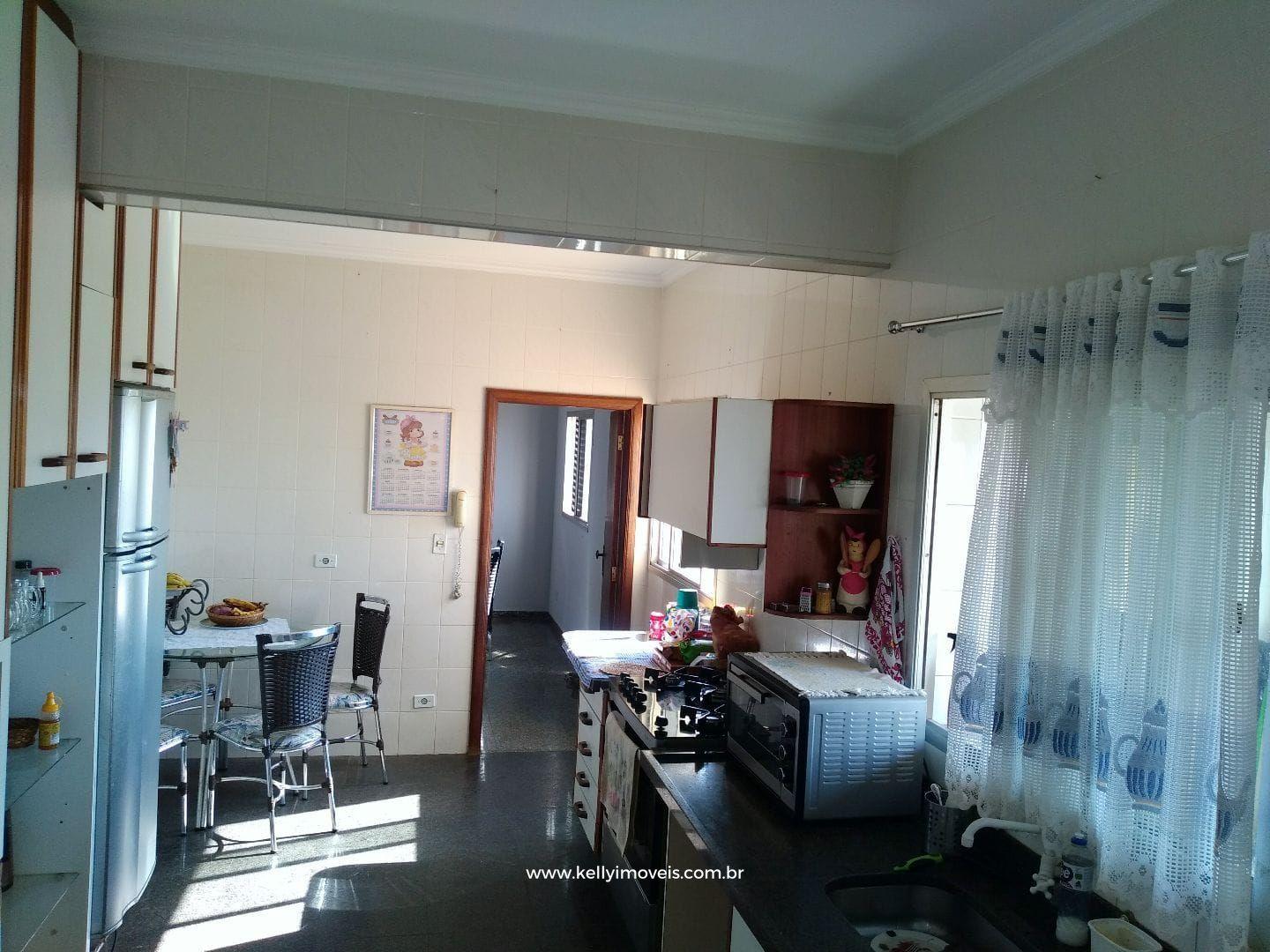 Apartamento à venda com 4 quartos, 256m² - Foto 11