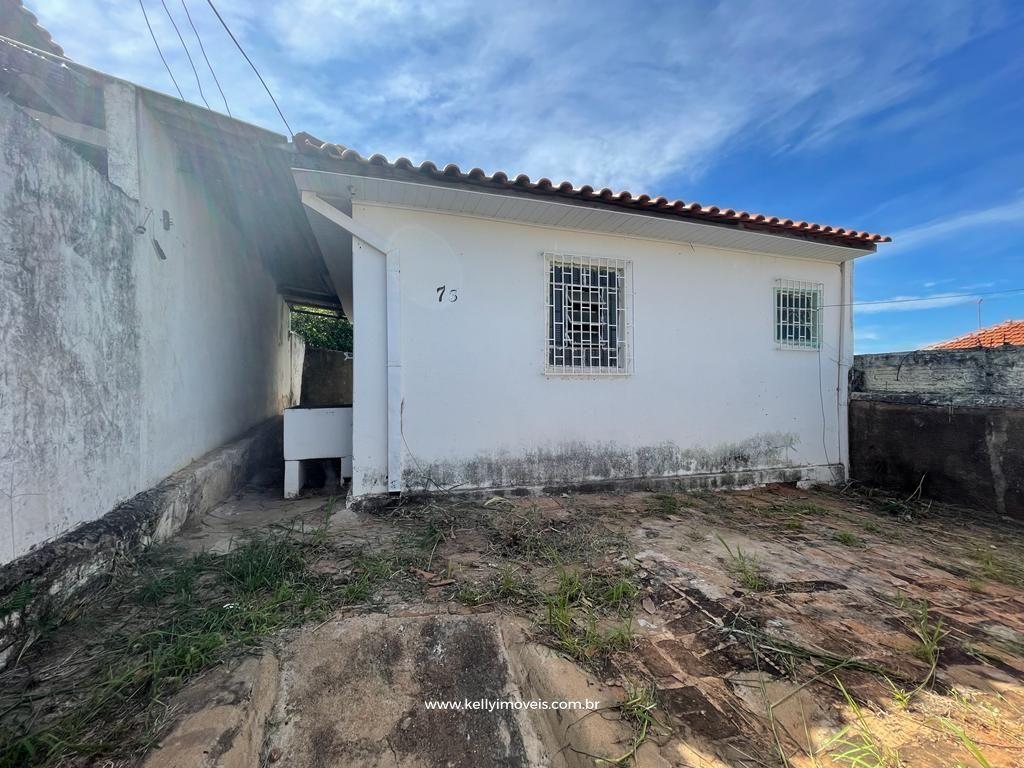 Casa à venda com 2 quartos, 240m² - Foto 3