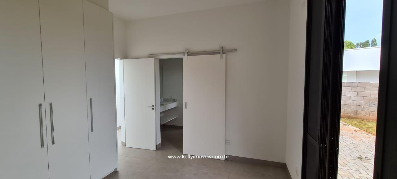 Casa à venda com 4 quartos, 33m² - Foto 15