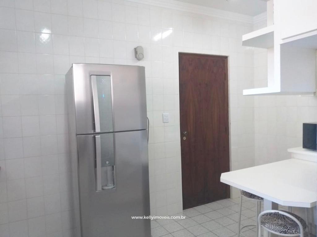 Apartamento à venda com 2 quartos, 75m² - Foto 3