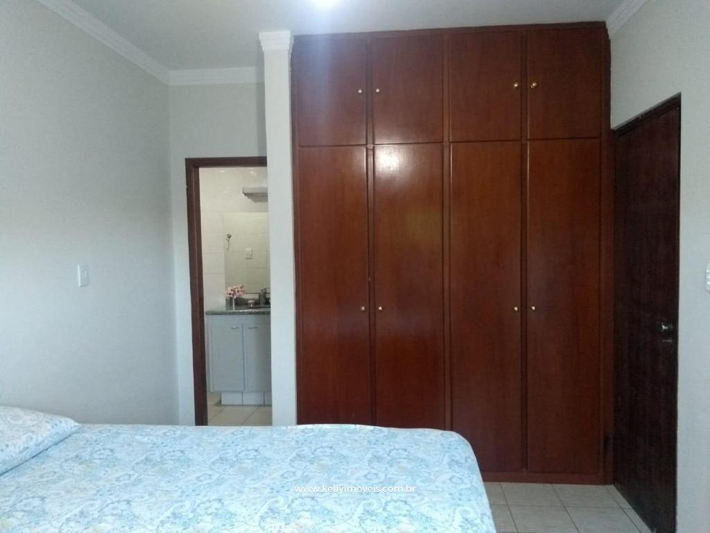 Apartamento à venda com 2 quartos, 75m² - Foto 9