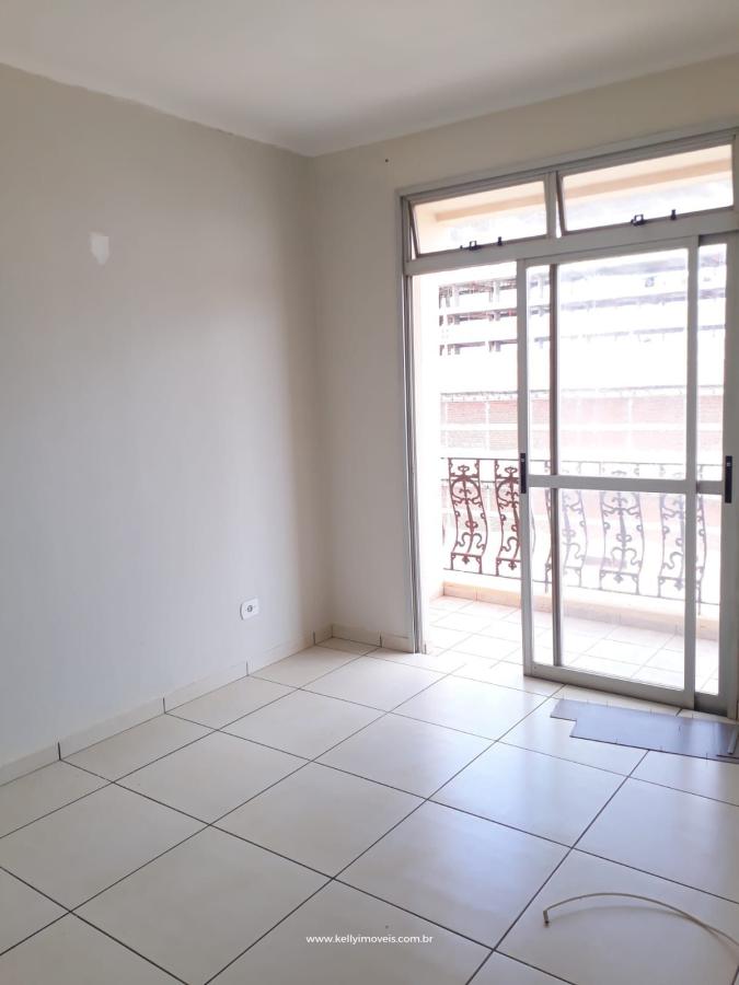 Apartamento para alugar com 2 quartos, 127m² - Foto 1