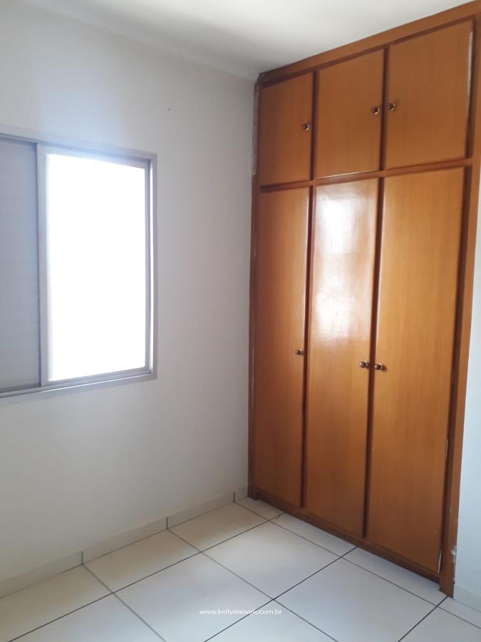 Apartamento para alugar com 2 quartos, 127m² - Foto 4