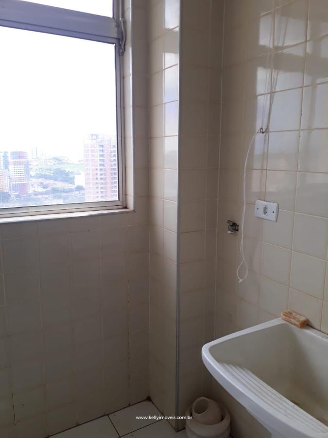 Apartamento para alugar com 2 quartos, 127m² - Foto 5