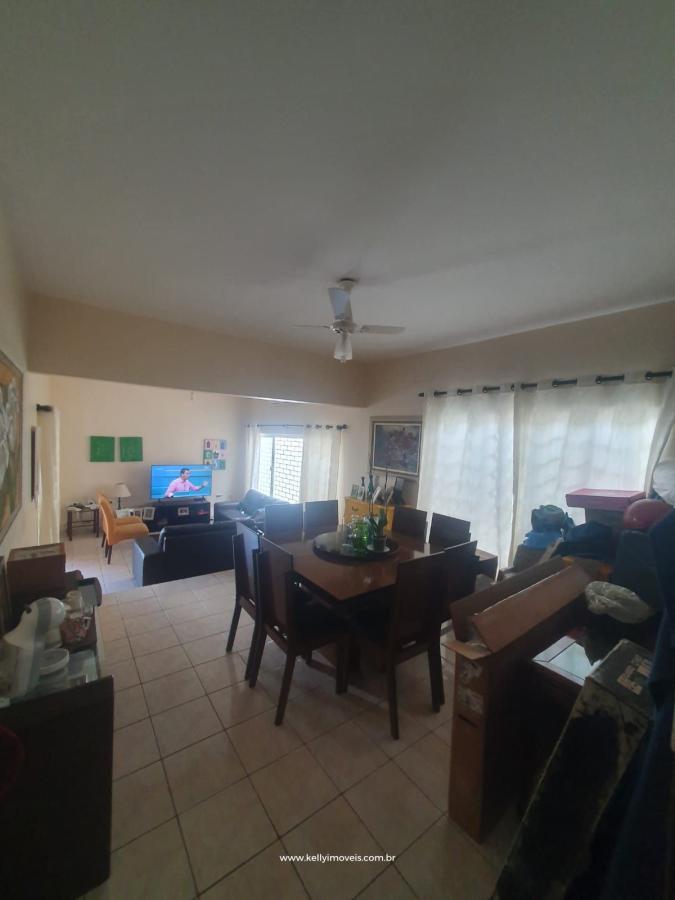 Casa à venda com 4 quartos, 300m² - Foto 17