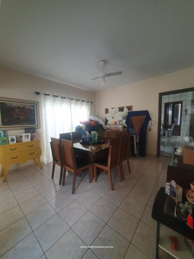 Casa à venda com 4 quartos, 300m² - Foto 19