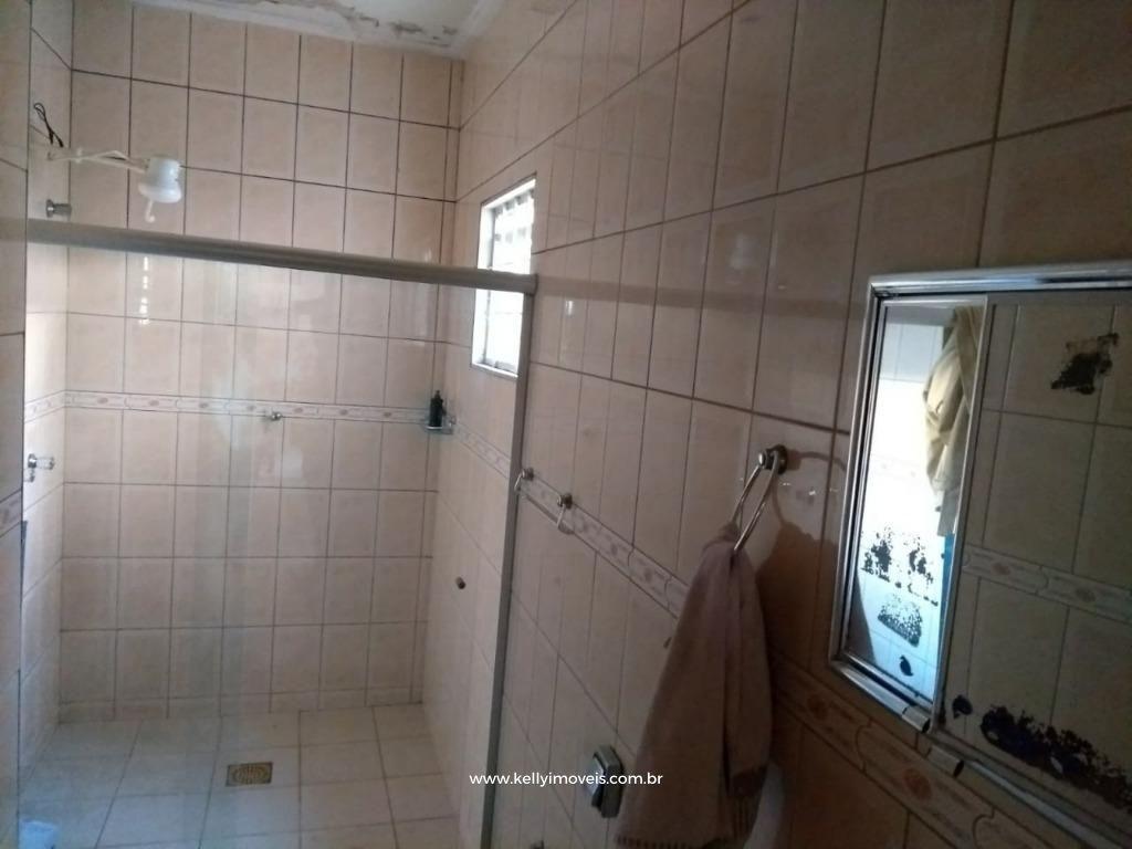 Casa à venda com 3 quartos, 200m² - Foto 3