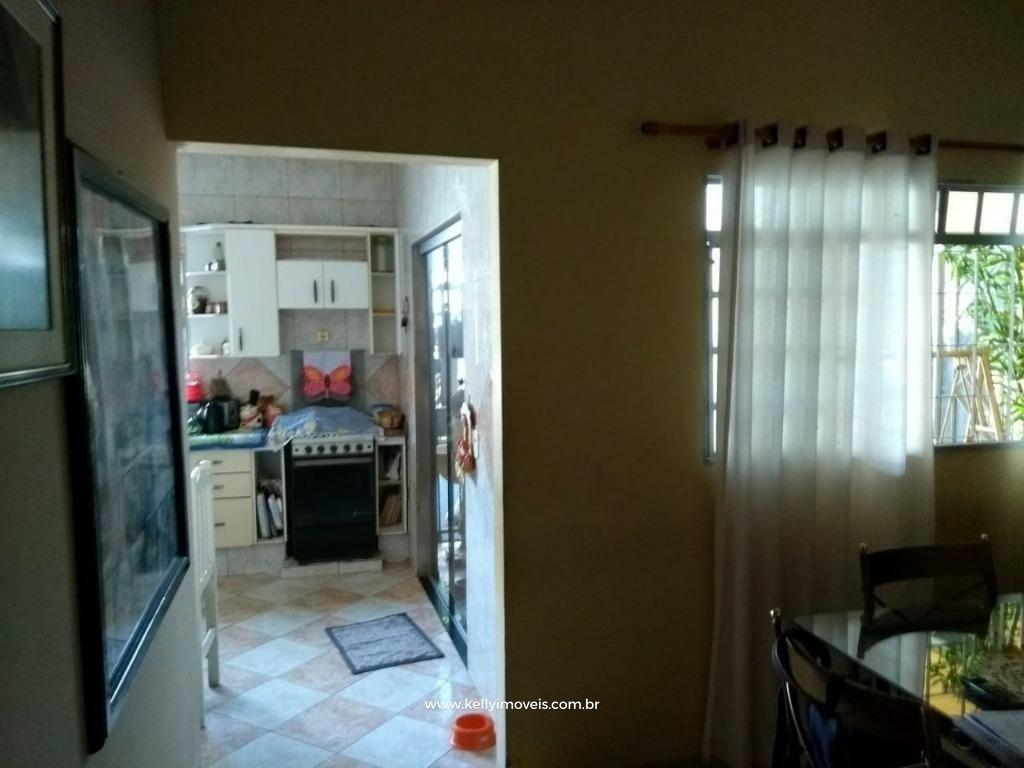 Casa à venda com 3 quartos, 200m² - Foto 6