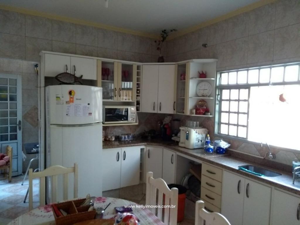 Casa à venda com 3 quartos, 200m² - Foto 16