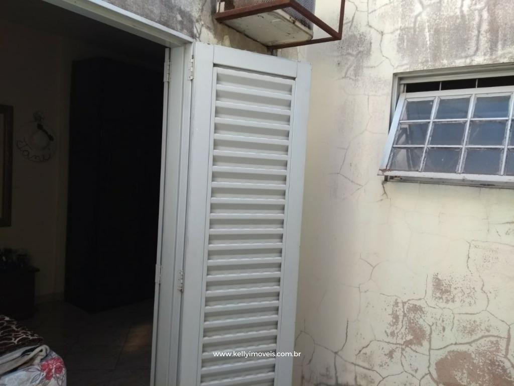 Casa à venda com 3 quartos, 200m² - Foto 17