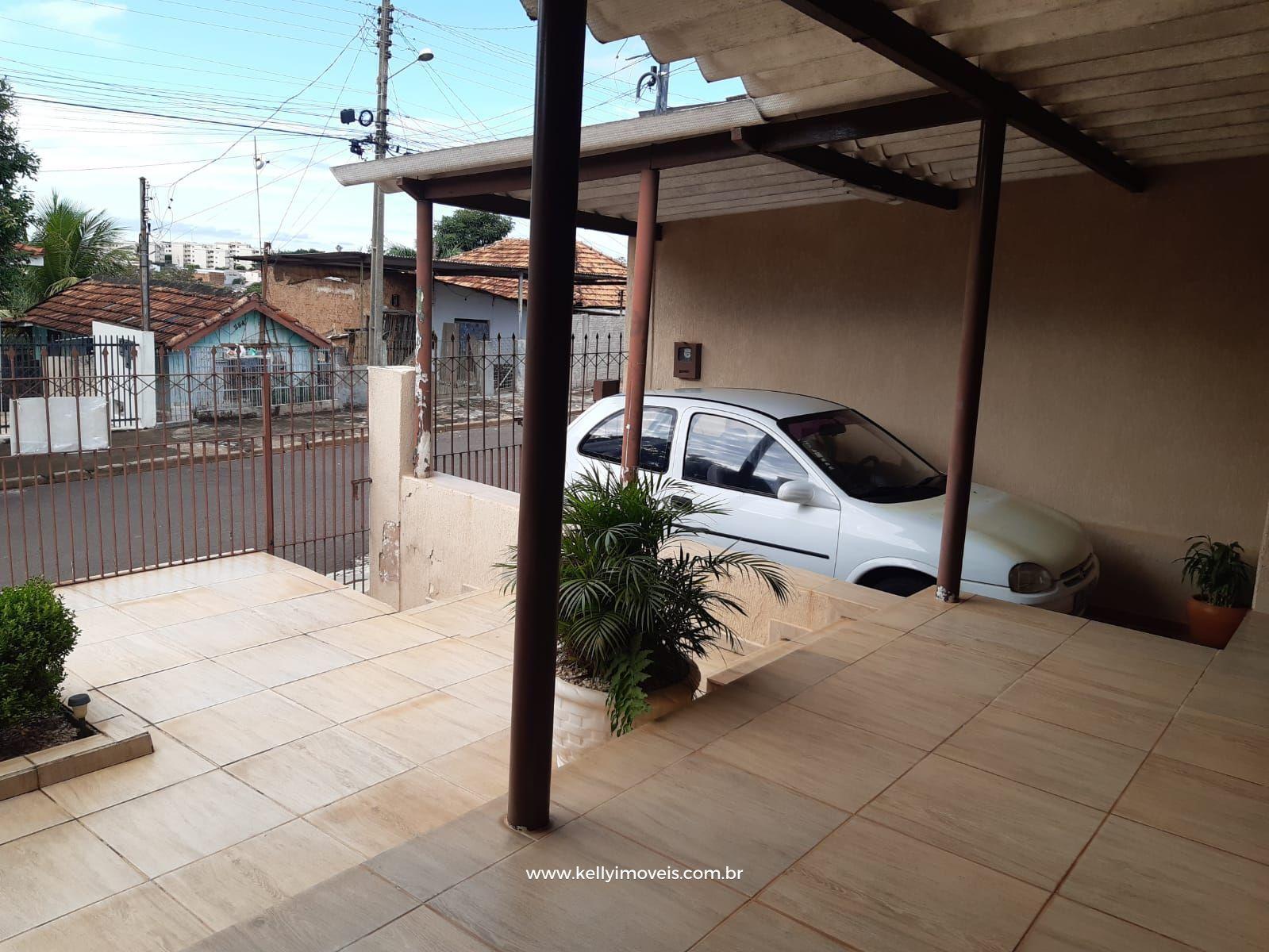 Casa à venda com 2 quartos, 146m² - Foto 2