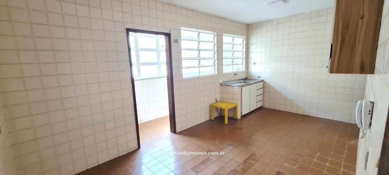 Apartamento à venda com 3 quartos, 94m² - Foto 2