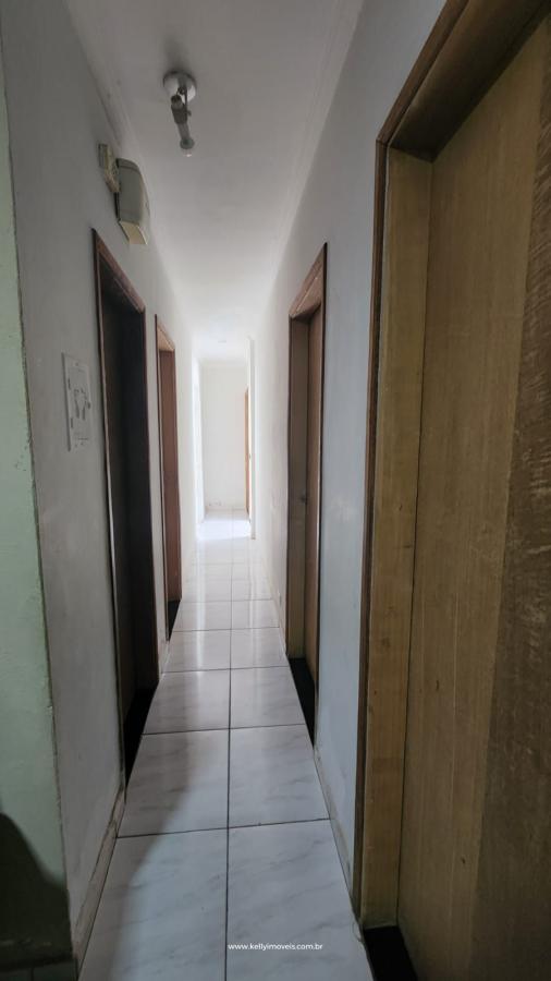 Casa à venda com 4 quartos, 300m² - Foto 8