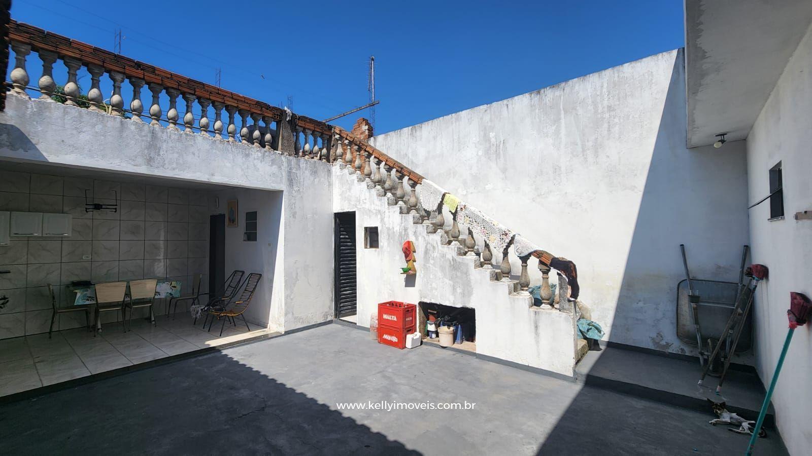 Casa à venda com 4 quartos, 300m² - Foto 18