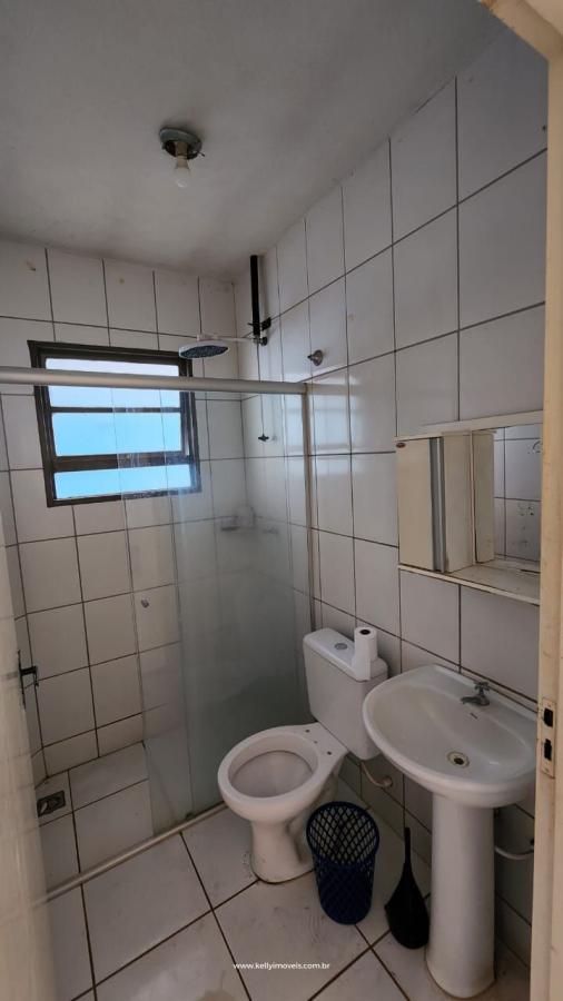 Casa à venda com 2 quartos, 200m² - Foto 7