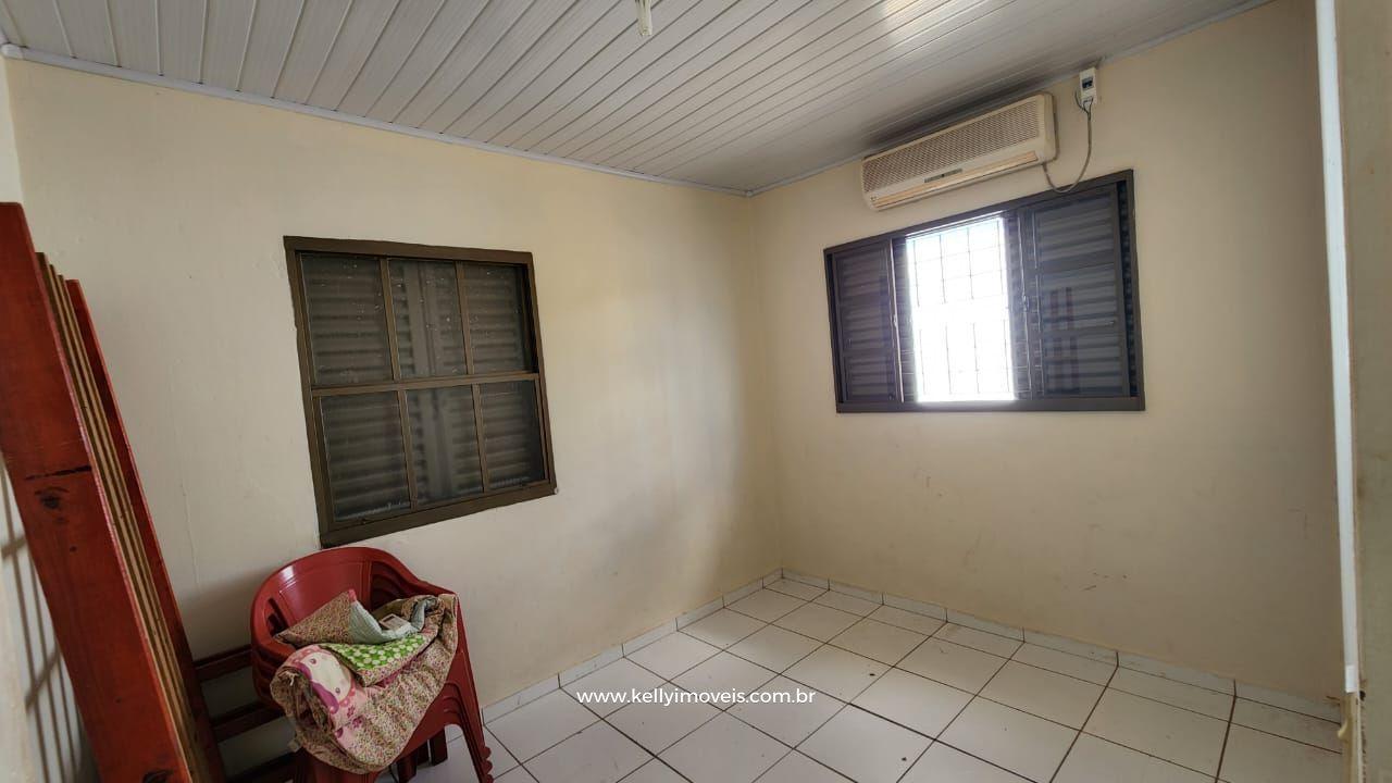 Casa à venda com 2 quartos, 200m² - Foto 8