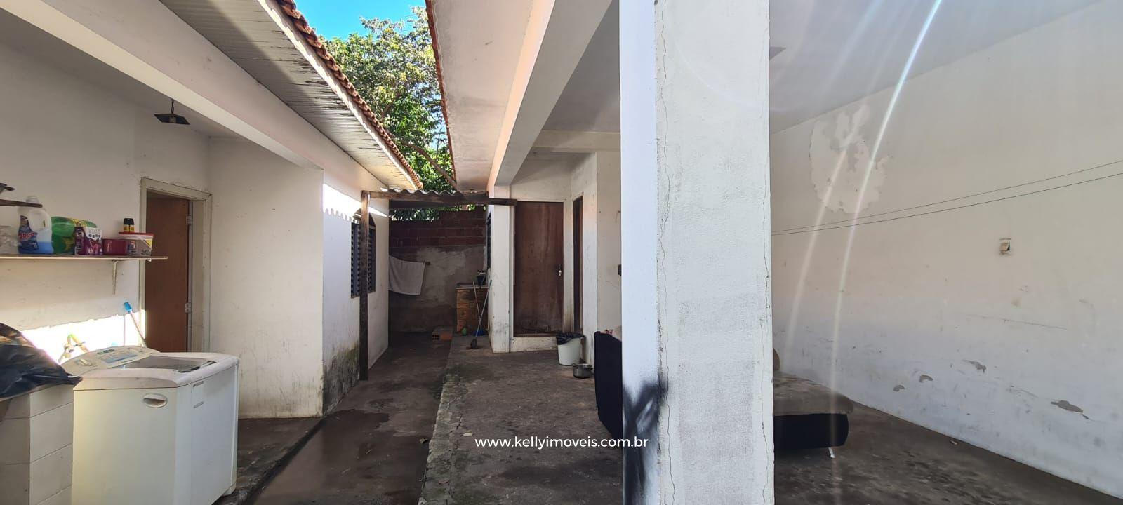 Casa à venda com 3 quartos, 242m² - Foto 9