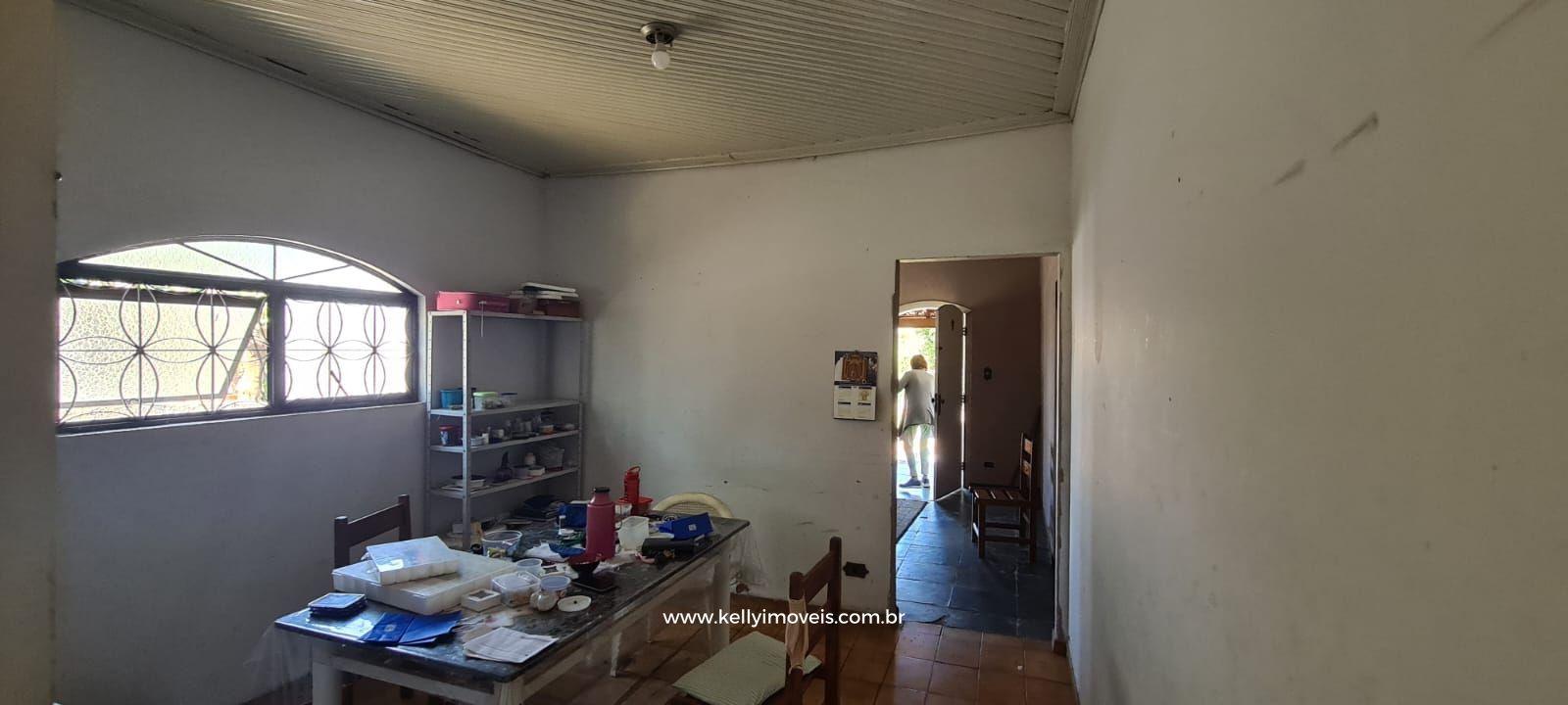 Casa à venda com 3 quartos, 242m² - Foto 14