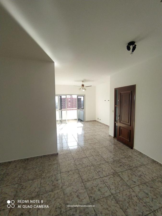 Apartamento à venda com 3 quartos, 138m² - Foto 1