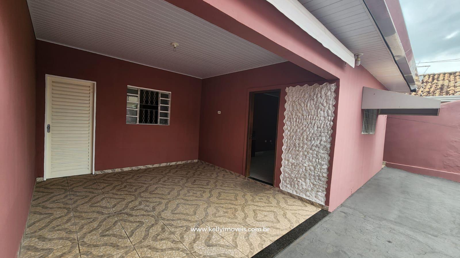 Casa à venda com 3 quartos, 100m² - Foto 4