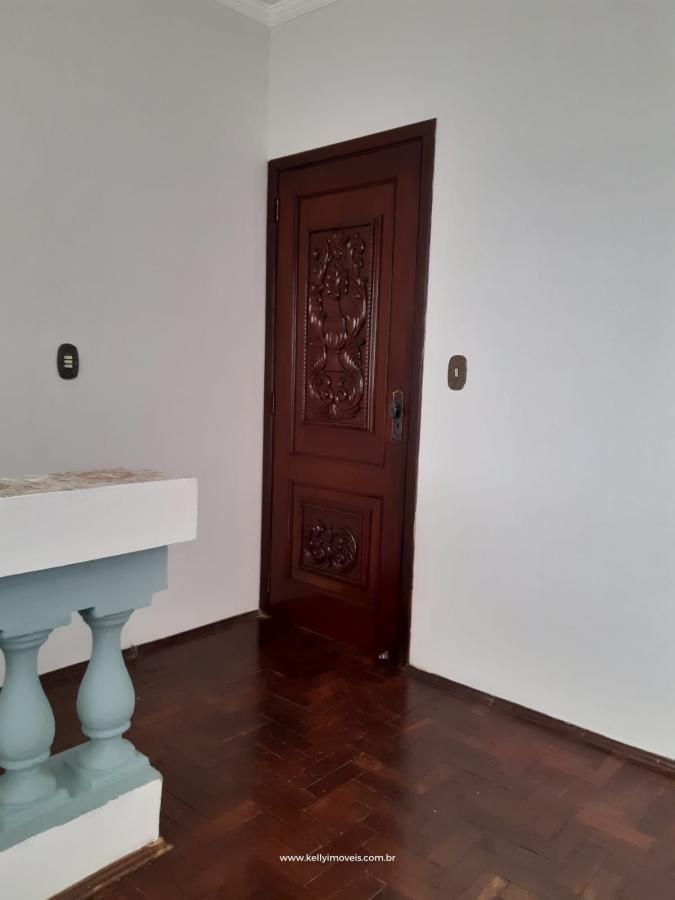 Casa à venda com 3 quartos, 173m² - Foto 13