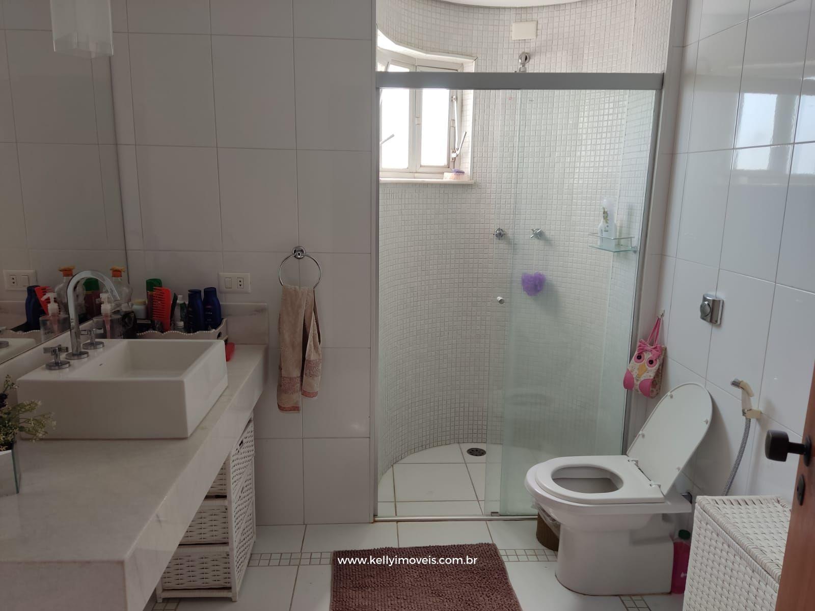 Apartamento à venda com 3 quartos, 216m² - Foto 19