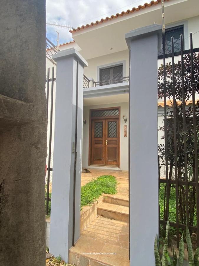 Casa à venda com 4 quartos, 412m² - Foto 3