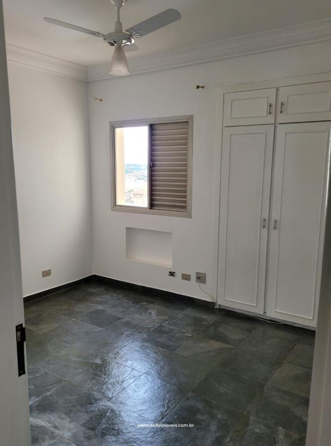 Apartamento à venda com 3 quartos, 110m² - Foto 13