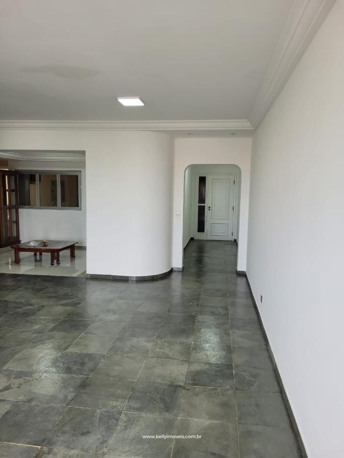 Apartamento à venda com 3 quartos, 110m² - Foto 4