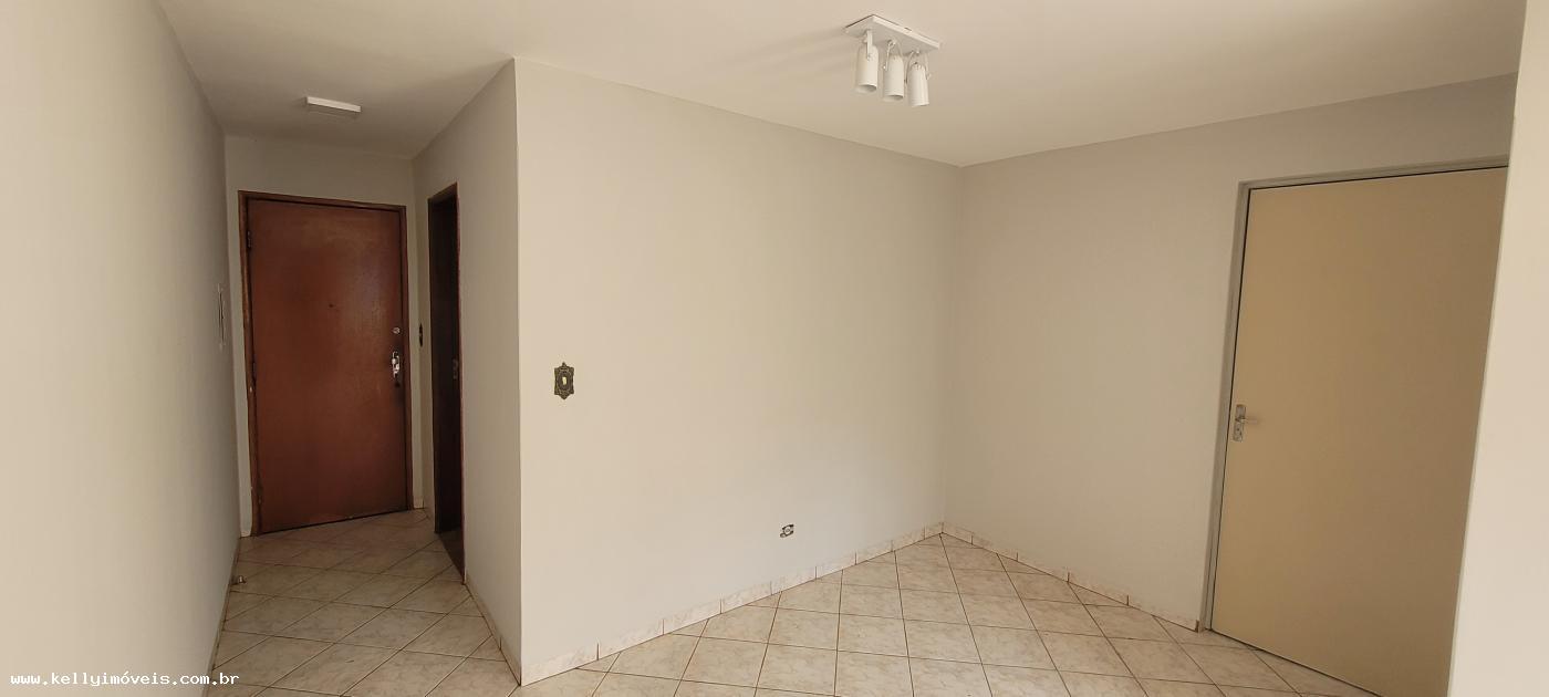 Apartamento à venda com 3 quartos, 80m² - Foto 4