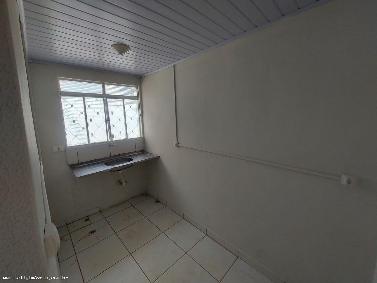 Casa à venda com 2 quartos, 300m² - Foto 9