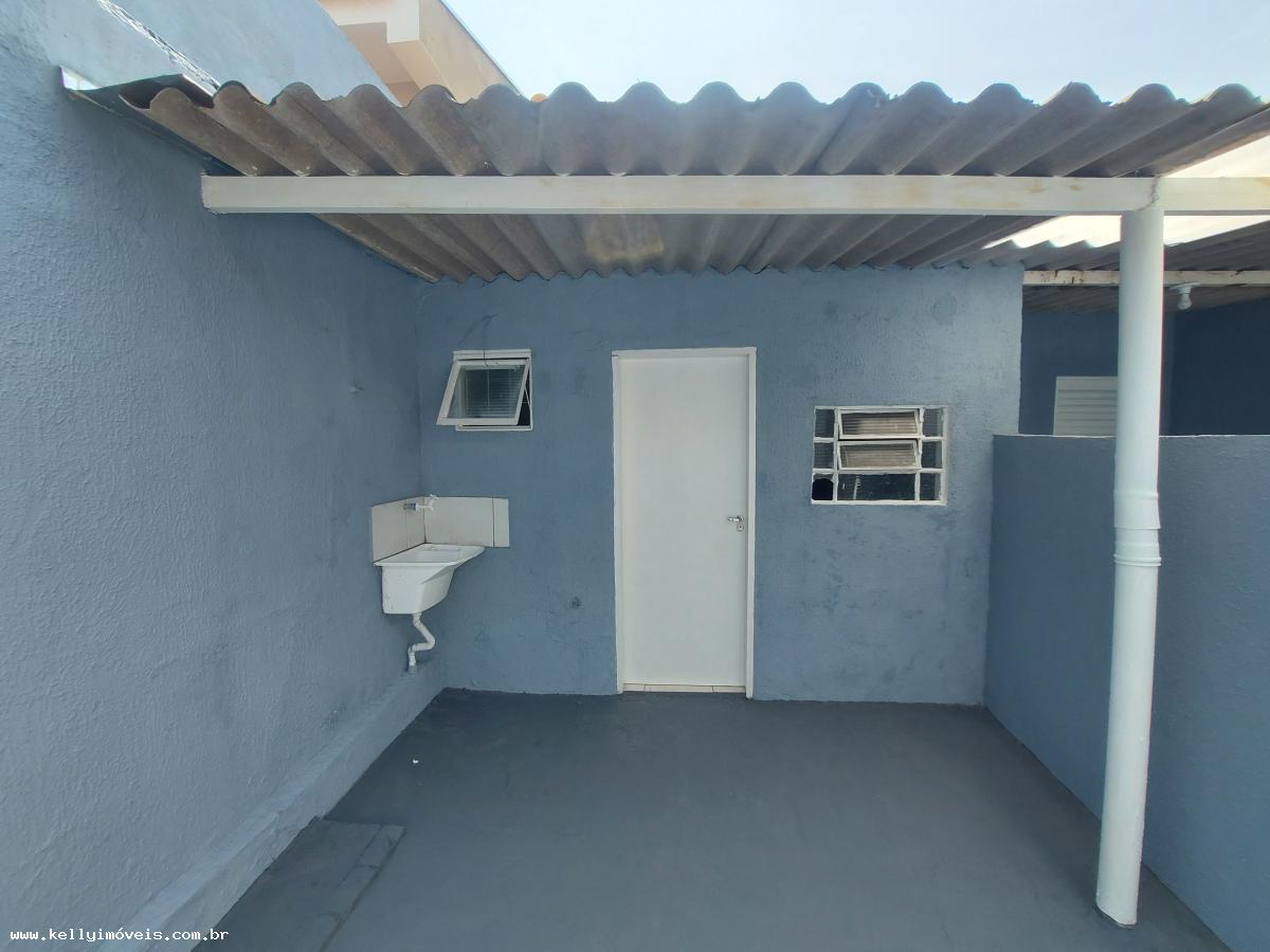 Casa à venda com 2 quartos, 300m² - Foto 18