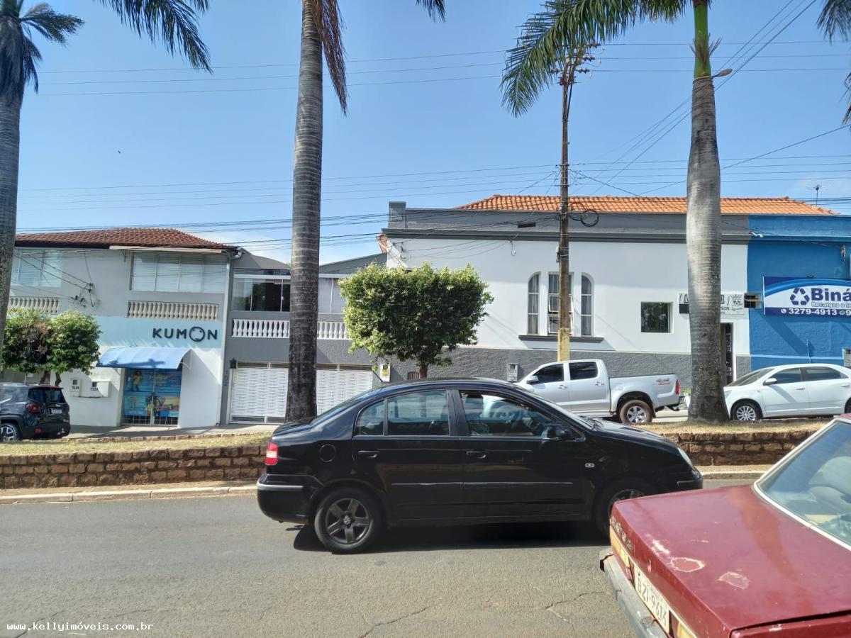 Prédio Inteiro à venda com 3 quartos, 282m² - Foto 2