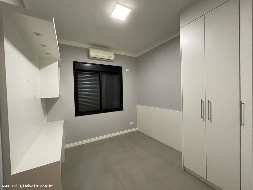 Casa de Condomínio à venda com 3 quartos, 197m² - Foto 14