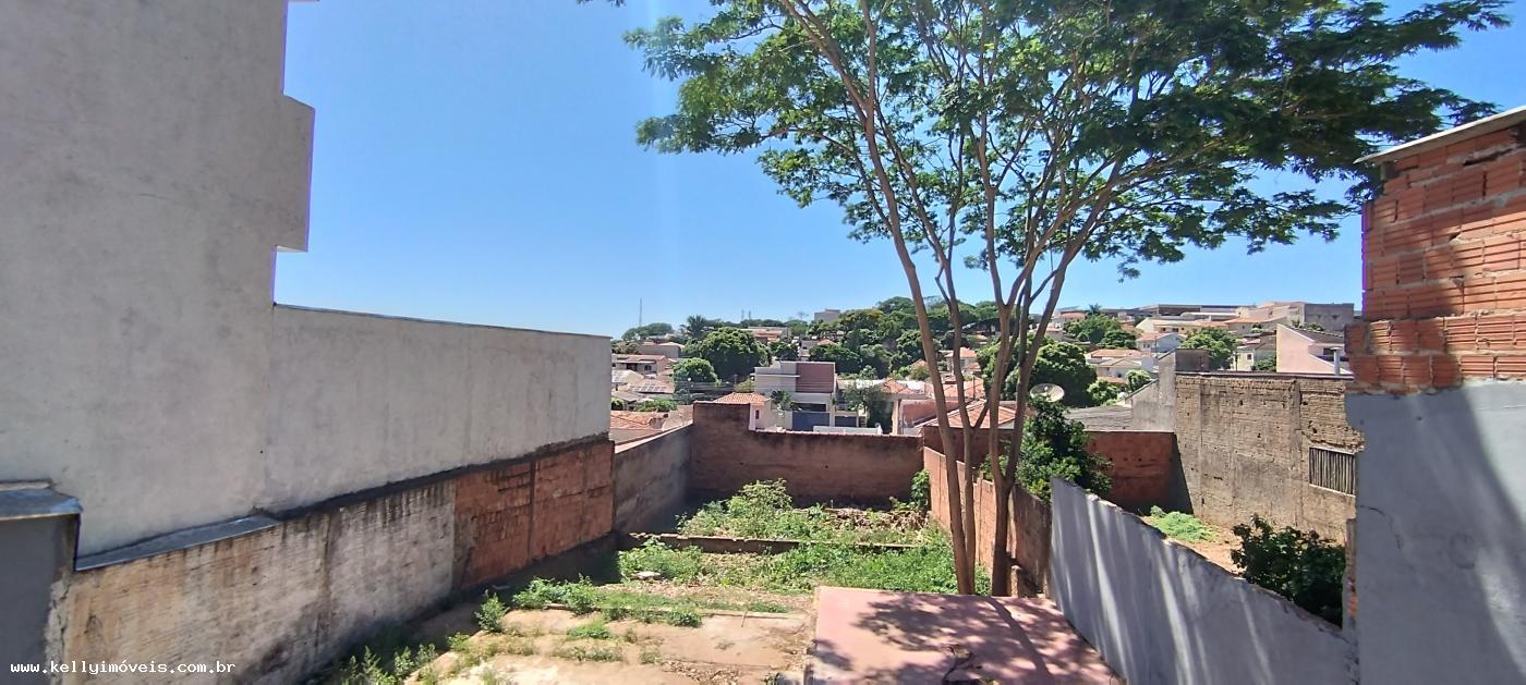 Casa à venda com 2 quartos, 440m² - Foto 21