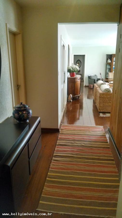 Apartamento à venda com 3 quartos, 196m² - Foto 2