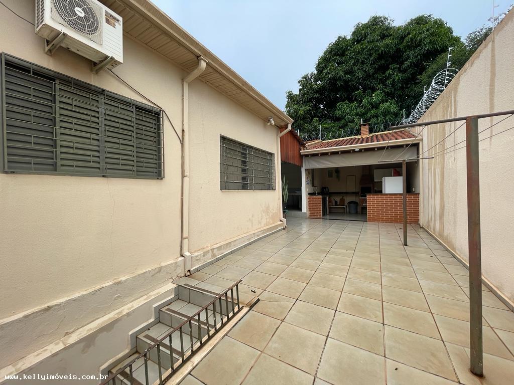 Casa à venda com 3 quartos, 285m² - Foto 20