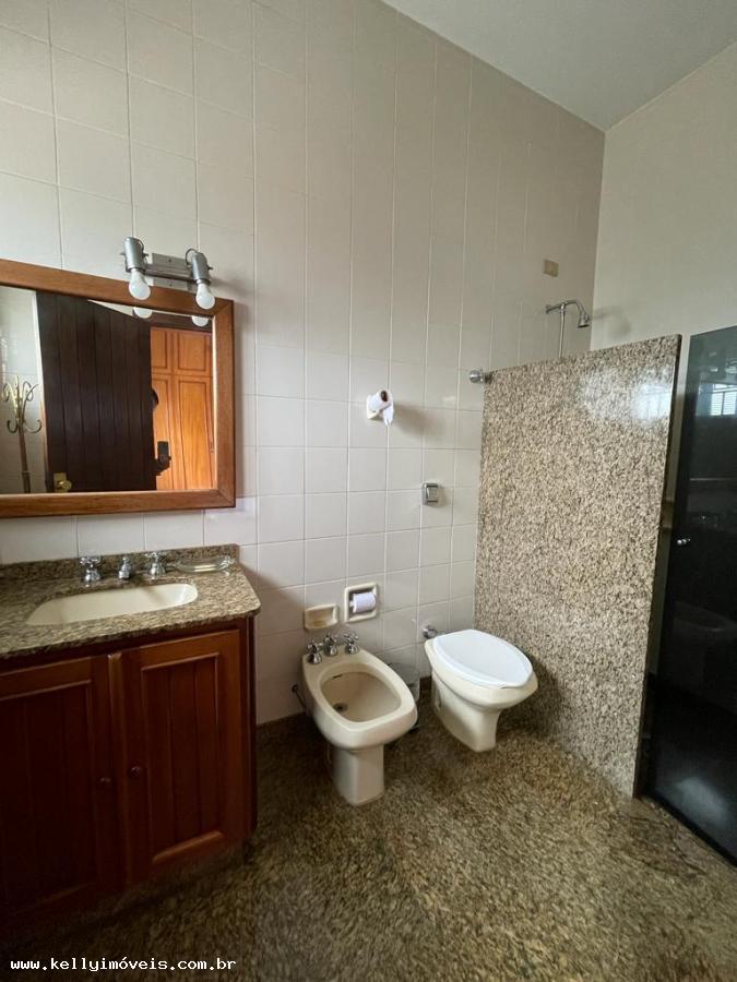 Casa para alugar com 4 quartos, 1042m² - Foto 25