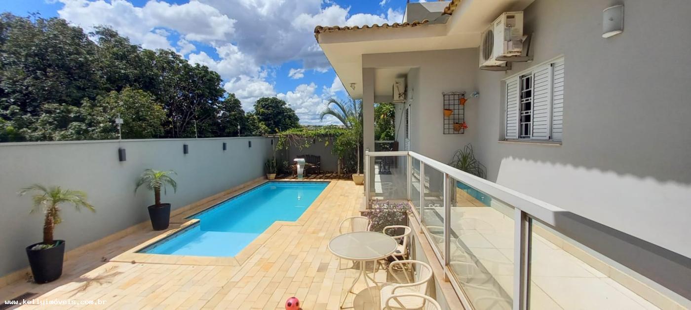 Casa à venda com 3 quartos, 372m² - Foto 25