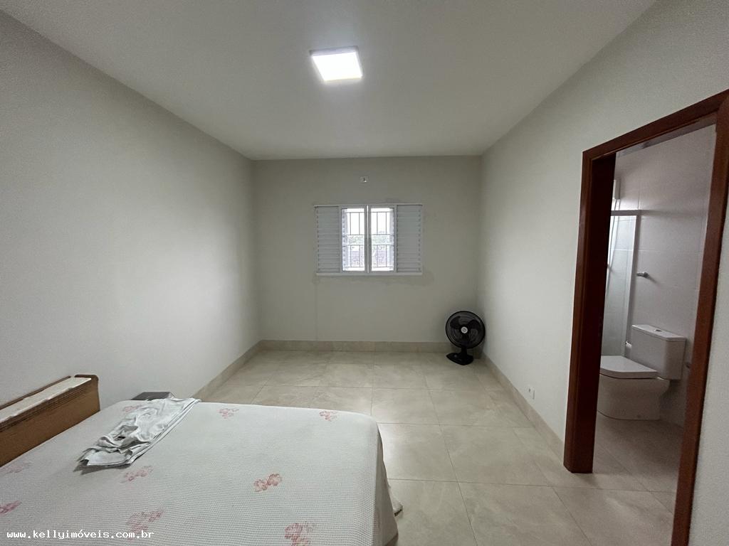 Casa à venda com 3 quartos, 250m² - Foto 10