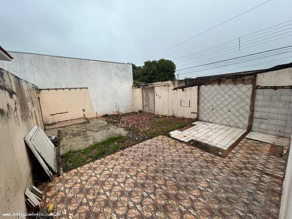 Casa à venda com 3 quartos, 250m² - Foto 14